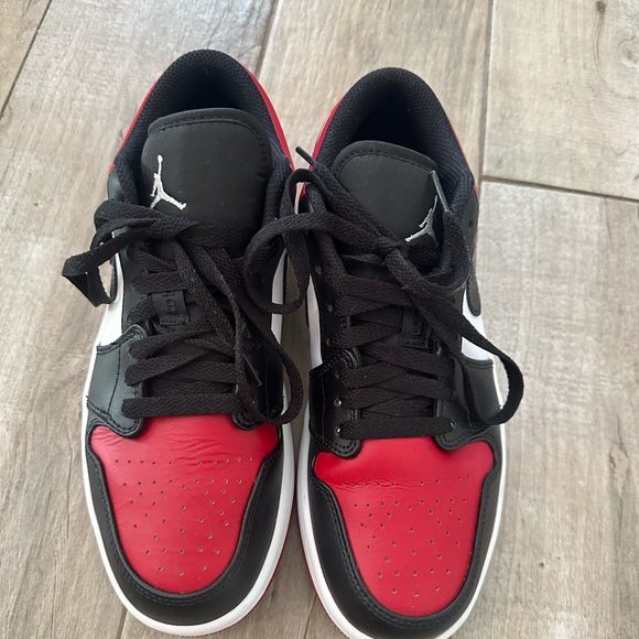 Jordan 1 Low Bred Toe Size 7.5M/9W - Picture 11 of 12